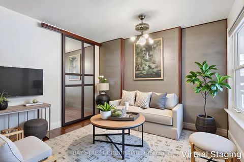 Photo 4 at 134 Clearbrooke Circle, Kipling, Toronto