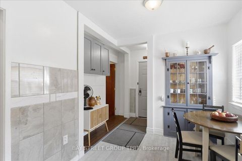 Photo 10 at 134 Clearbrooke Circle, Kipling, Toronto