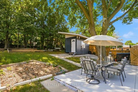 Photo 46 at 134 Clearbrooke Circle, Kipling, Toronto