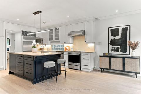 Photo 10 at 67 Lynwood Avenue, Casa Loma, Toronto