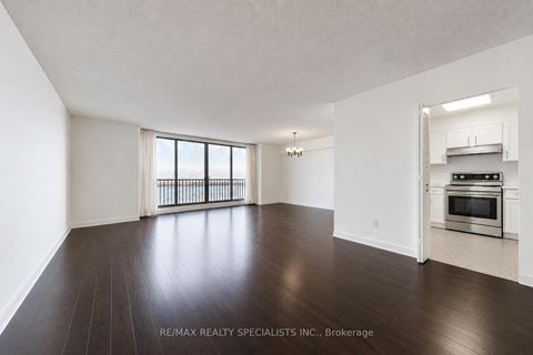 Photo 1 at 1207 - 33 Harbour Square, Waterfront Communities C1, Toronto