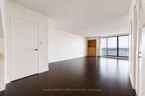 Photo 3 at 1207 - 33 Harbour Square, Waterfront Communities C1, Toronto
