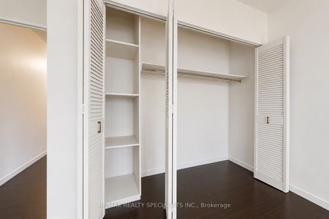 Photo 10 at 1207 - 33 Harbour Square, Waterfront Communities C1, Toronto