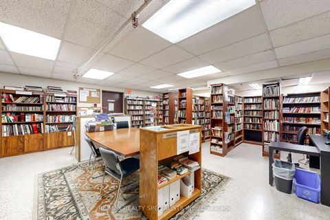Photo 17 at 1207 - 33 Harbour Square, Waterfront Communities C1, Toronto