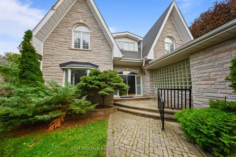 Photo 1 at 41 Cooperage Crescent, Westbrook, Richmond Hill