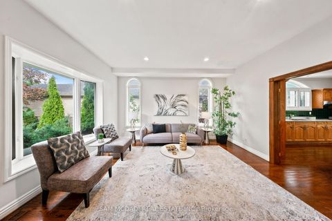 Photo 5 at 41 Cooperage Crescent, Westbrook, Richmond Hill