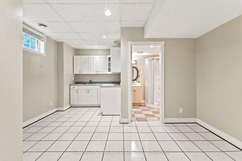 Photo 33 at 41 Cooperage Crescent, Westbrook, Richmond Hill