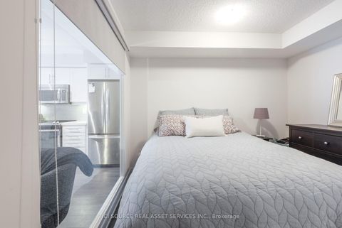 Photo 17 at 1020 - 525 Adelaide Street W, Waterfront Communities C1, Toronto