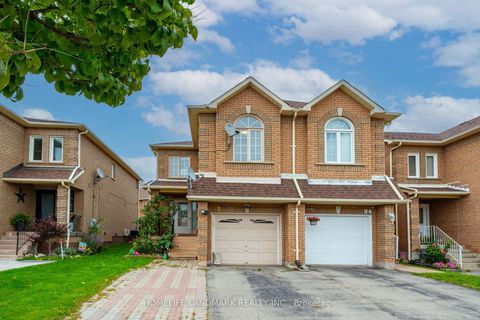 Photo 0 at 92 Denton Circle, Maple, Vaughan