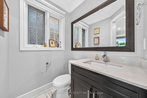 Photo 8 at 92 Denton Circle, Maple, Vaughan
