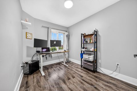 Photo 14 at 92 Denton Circle, Maple, Vaughan