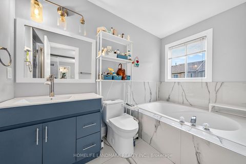 Photo 16 at 92 Denton Circle, Maple, Vaughan
