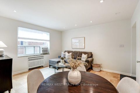 Photo 10 at 203 - 2000 Bloor Street W, High Park North, Toronto