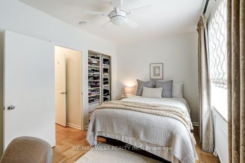 Photo 13 at 203 - 2000 Bloor Street W, High Park North, Toronto