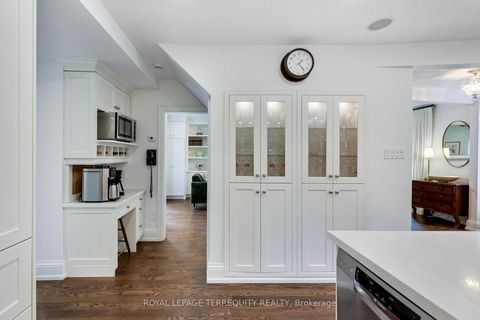 Photo 14 at 37 De Vere Gardens, Nortown, Toronto