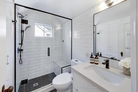 Photo 22 at 37 De Vere Gardens, Nortown, Toronto