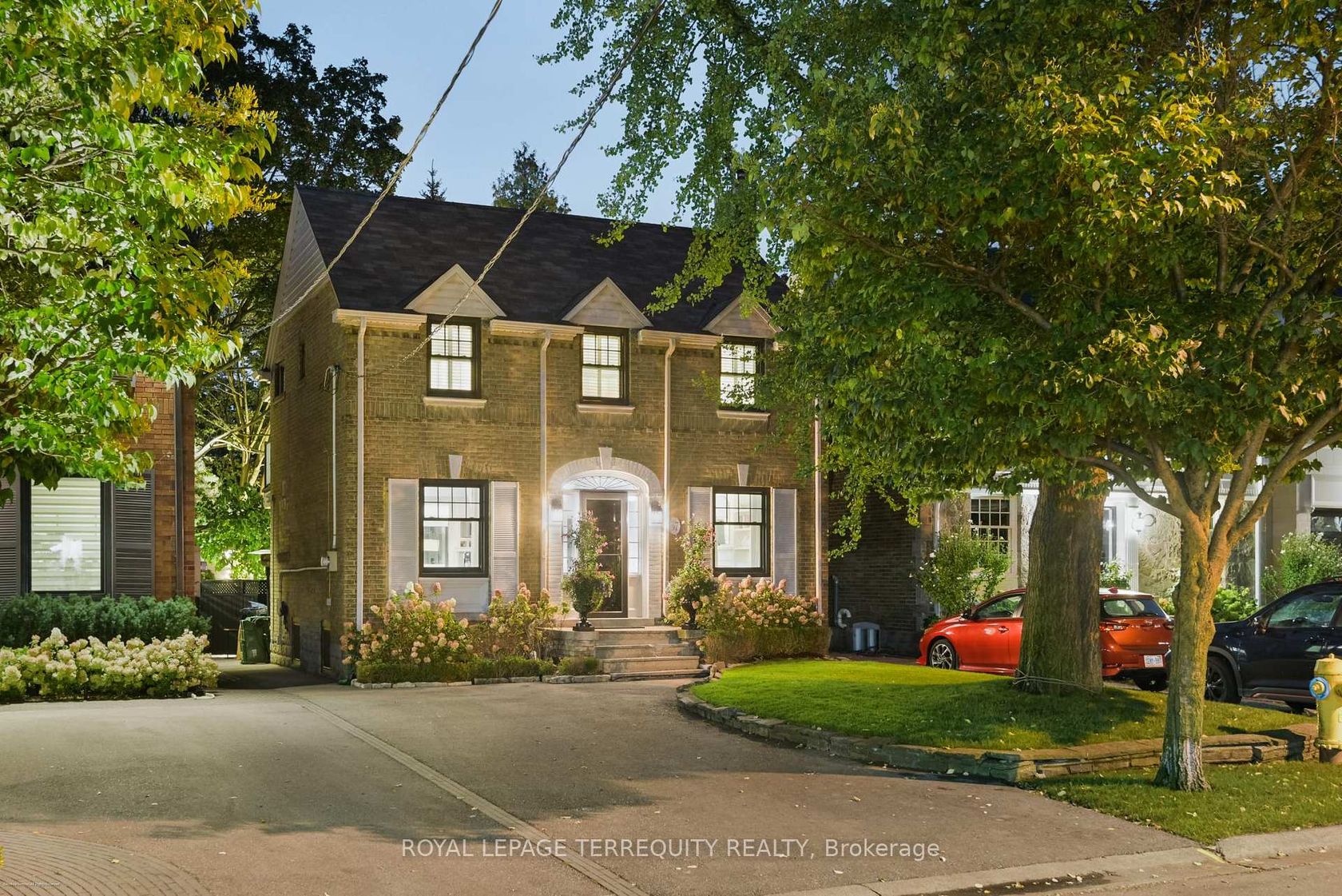 37 De Vere Gardens, Nortown, Toronto photo number 2