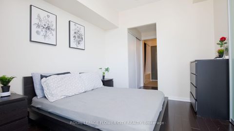 Photo 31 at 415 - 105 The Queensway Avenue, Swansea, Toronto