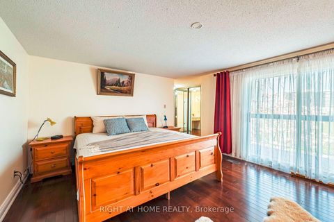 Photo 17 at 141 Dollery Court, Branson, Toronto