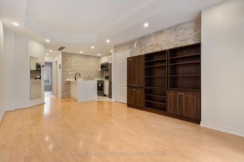 Photo 2 at 8 - 11 Niagara Street, Waterfront Communities C1, Toronto