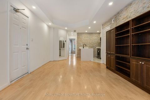 Photo 3 at 8 - 11 Niagara Street, Waterfront Communities C1, Toronto