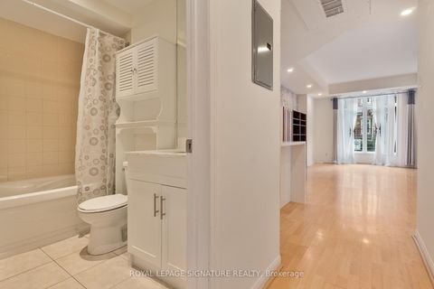 Photo 18 at 8 - 11 Niagara Street, Waterfront Communities C1, Toronto