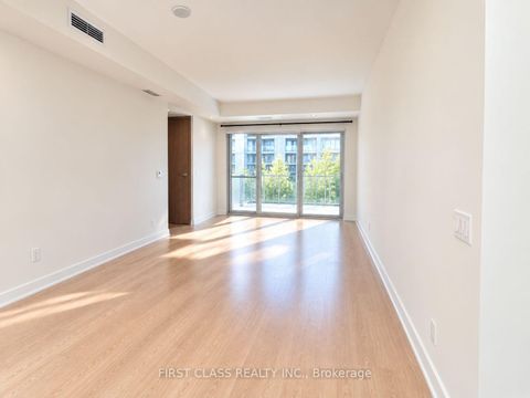 Photo 6 at 915 - 17 Bathurst Street, Waterfront Communities C1, Toronto
