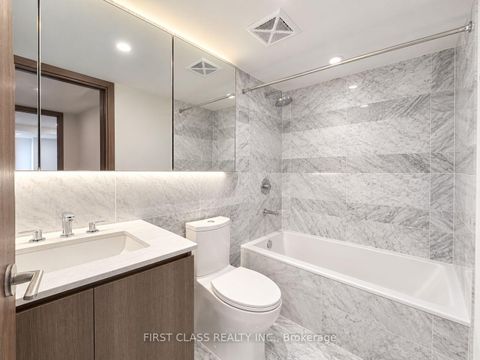 Photo 10 at 915 - 17 Bathurst Street, Waterfront Communities C1, Toronto