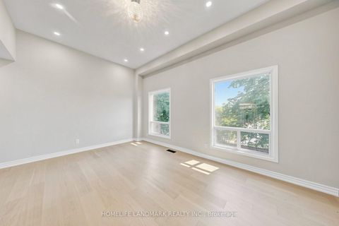 Photo 4 at 63 - 1131 Sandhurst Circle, Agincourt North, Toronto