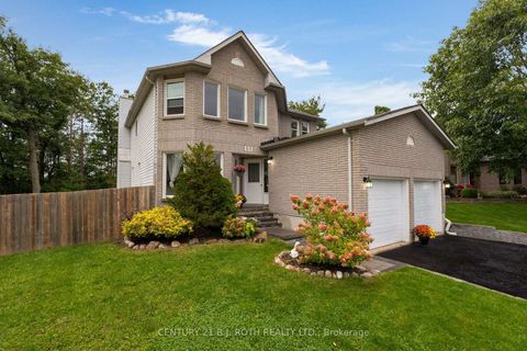 Photo 2 at 131 Browning Trail, Letitia Heights, Barrie