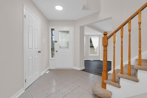 Photo 4 at 131 Browning Trail, Letitia Heights, Barrie