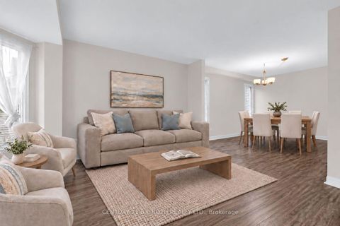 Photo 6 at 131 Browning Trail, Letitia Heights, Barrie