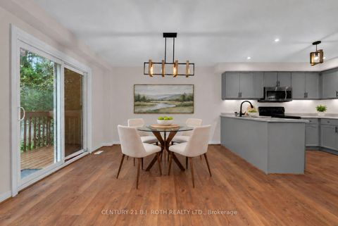 Photo 11 at 131 Browning Trail, Letitia Heights, Barrie