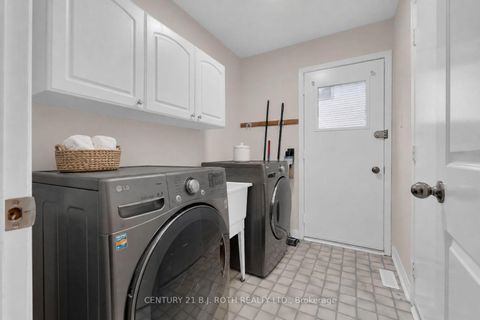 Photo 15 at 131 Browning Trail, Letitia Heights, Barrie