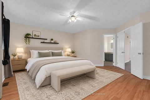 Photo 16 at 131 Browning Trail, Letitia Heights, Barrie