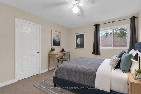 Photo 24 at 131 Browning Trail, Letitia Heights, Barrie