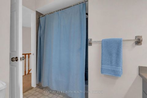 Photo 28 at 131 Browning Trail, Letitia Heights, Barrie