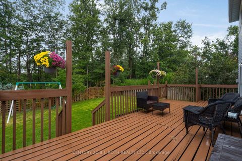 Photo 30 at 131 Browning Trail, Letitia Heights, Barrie