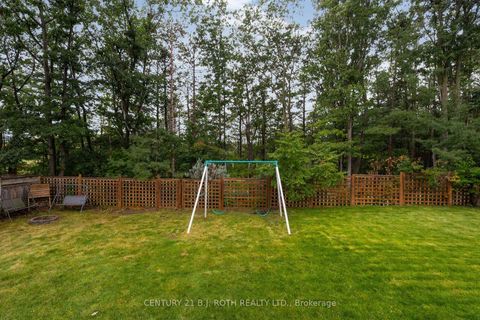 Photo 31 at 131 Browning Trail, Letitia Heights, Barrie