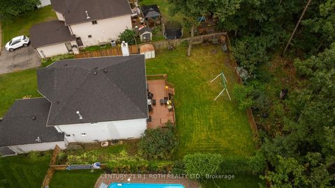 Photo 36 at 131 Browning Trail, Letitia Heights, Barrie