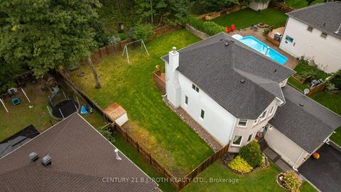 Photo 37 at 131 Browning Trail, Letitia Heights, Barrie