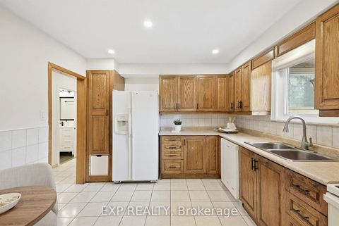 Photo 10 at 21 Wallasey Avenue, Pelmo Park W5, Toronto