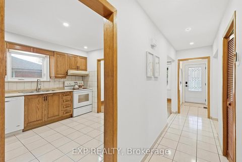Photo 14 at 21 Wallasey Avenue, Pelmo Park W5, Toronto
