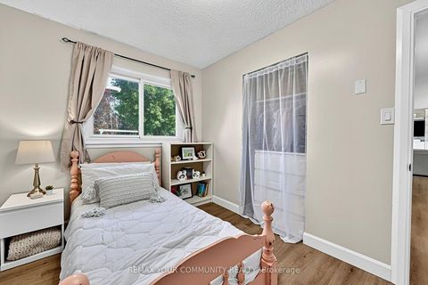 Photo 16 at 239 Sunset Crescent, Stroud, Innisfil