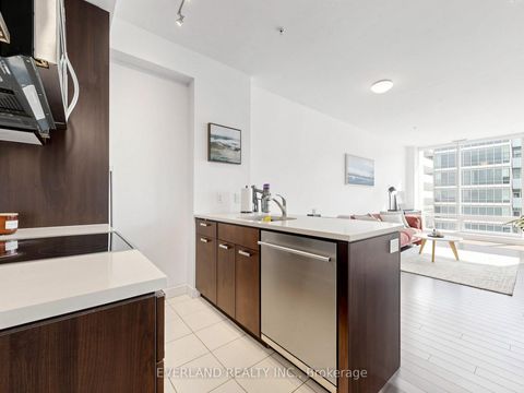 Photo 12 at 4508 - 295 Adelaide Street W, Waterfront Communities C1, Toronto
