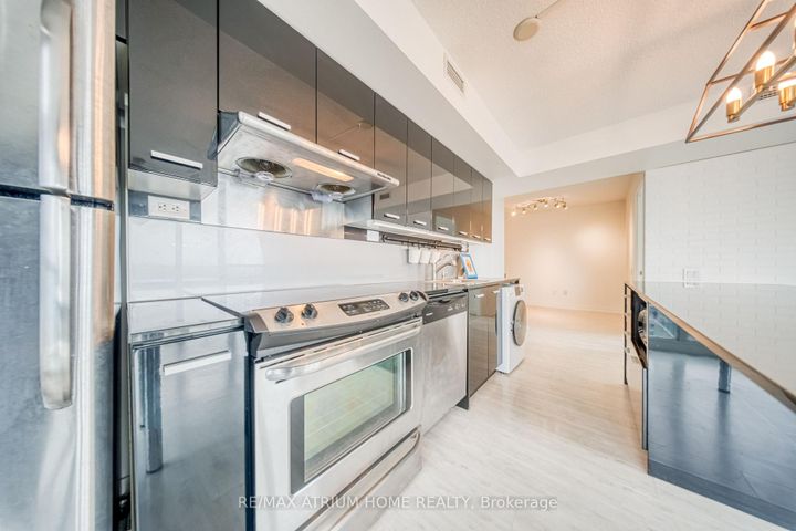 Photo 4 at 1502 - 29 Singer Court, Bayview Village, Toronto