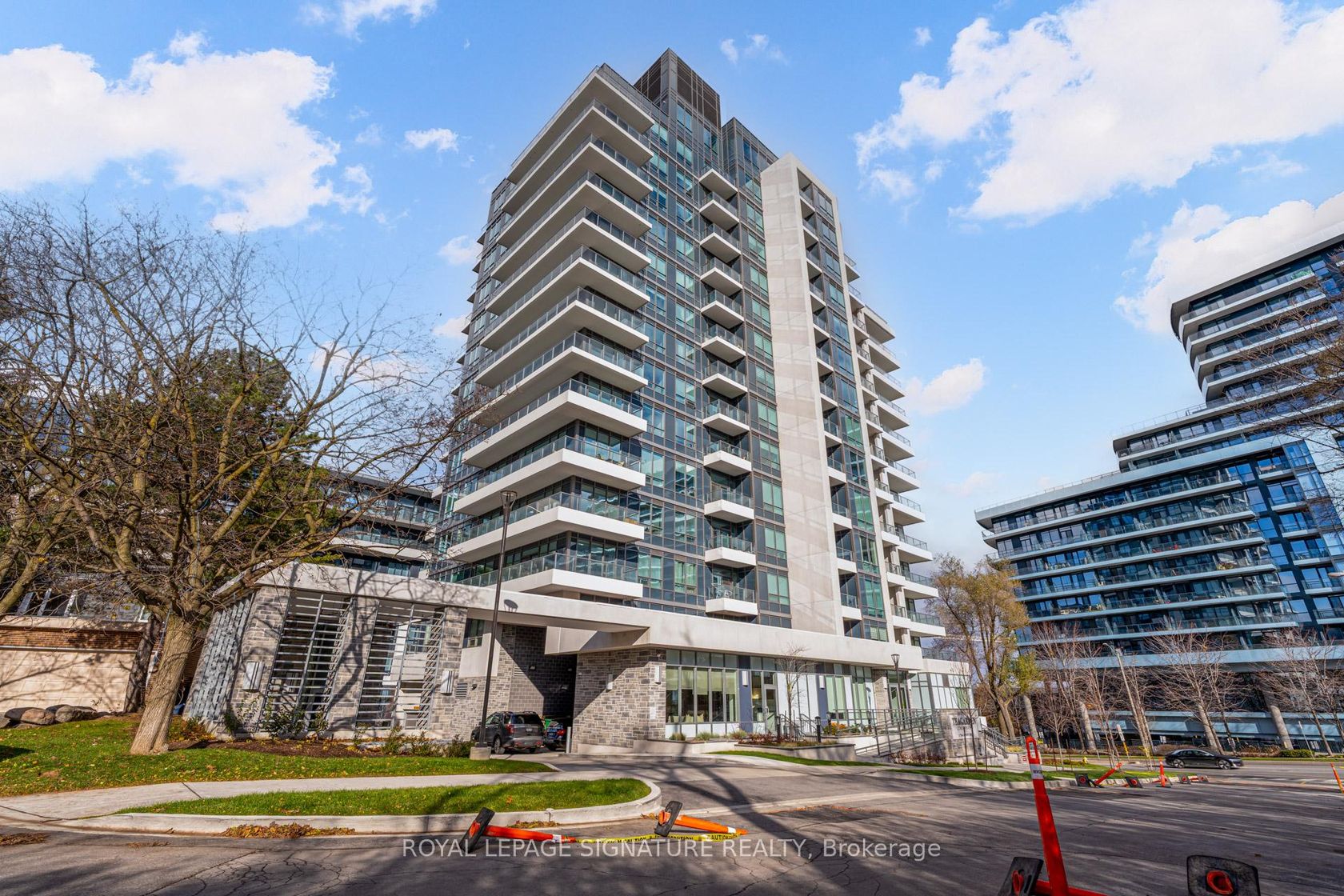 1105 - 2 Teagarden Court, Willowdale East, Toronto 