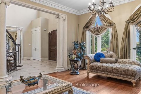Photo 3 at 16 Dew Drop Court, Rural Vaughan, Vaughan