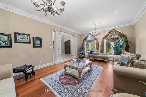 Photo 8 at 16 Dew Drop Court, Rural Vaughan, Vaughan
