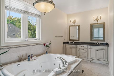 Photo 20 at 16 Dew Drop Court, Rural Vaughan, Vaughan